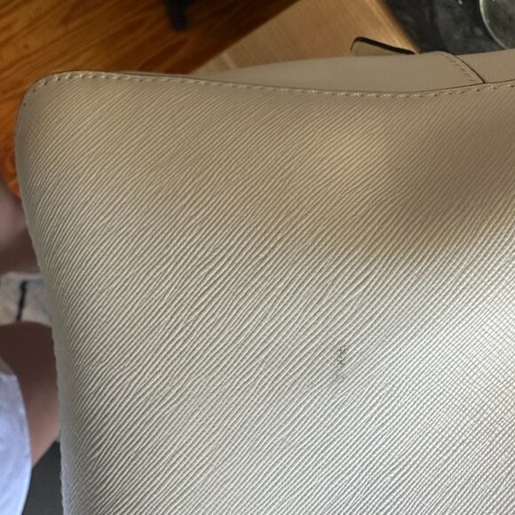 White Tory Burch Purse - Picture 8 of 11